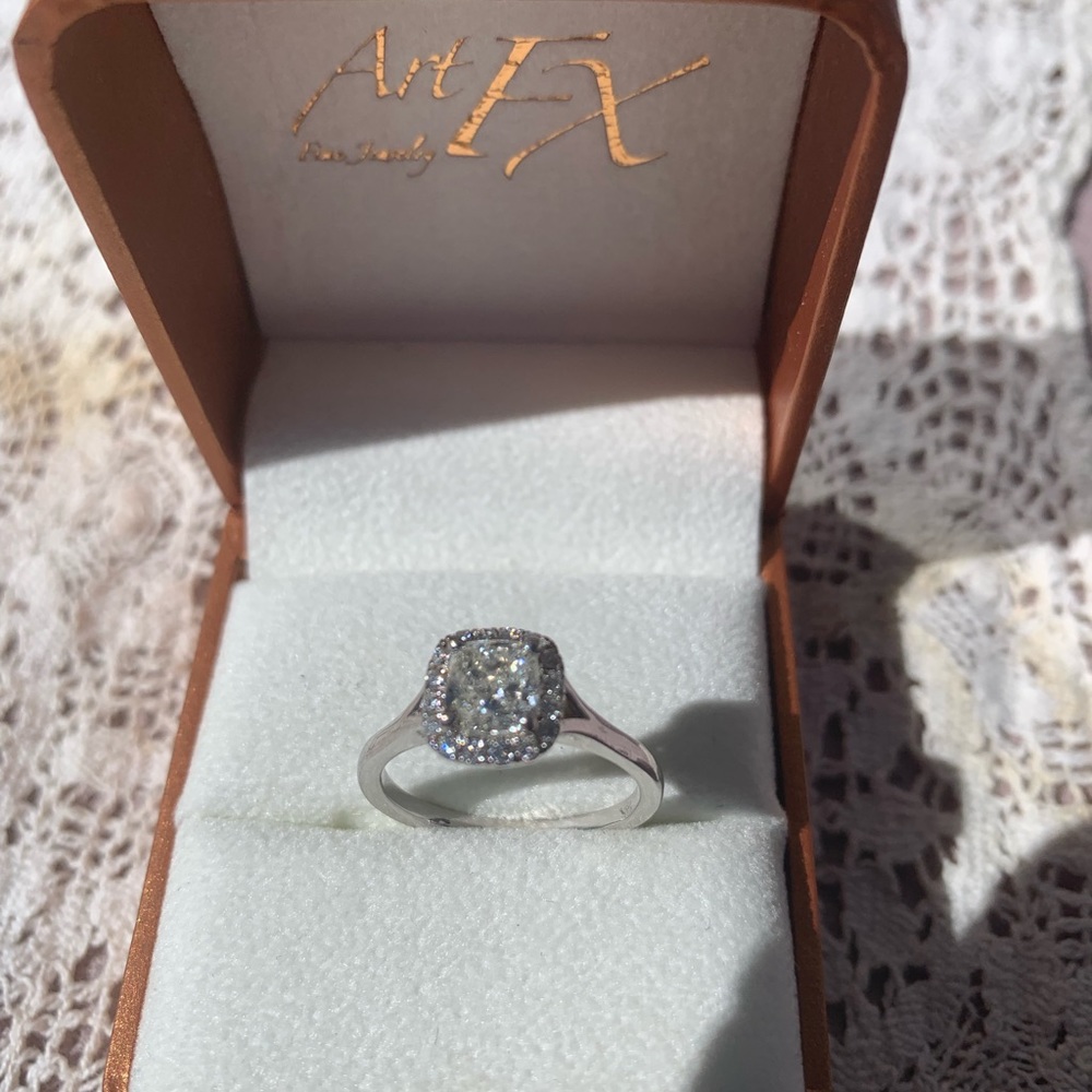 Solitaire 1.05 diamond engagement ring
